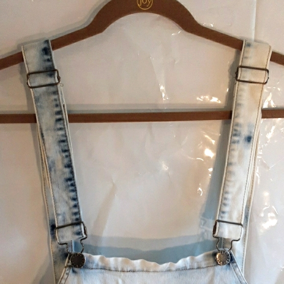 White Washed Blue Jean Overalls By VIP Jeans. - Picture 2 of 10